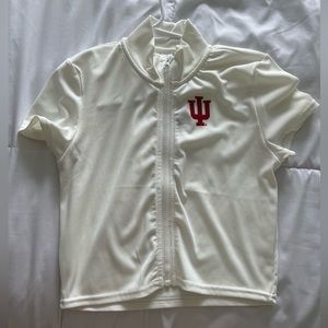IU cropped zip up